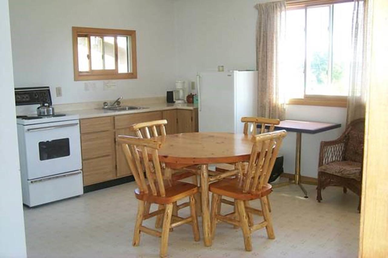 Wee Point Resort Manitowaning Δωμάτιο φωτογραφία